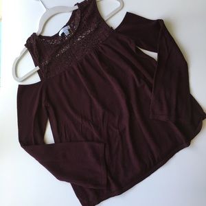 BURGUNDY COLD SHOULDER LONG SLEEVE TOP
